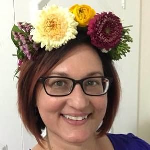 Meet your Posher, Crystal